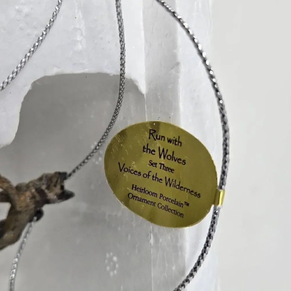 BRADFORD EDITIONS VOICES OF THE WILDERNESS SET 3 3 X WOLF 3D CHRISTMAS ORNAMENT